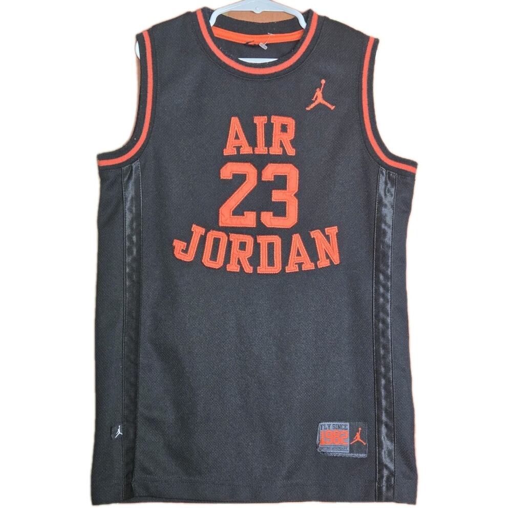 Air Jordan Jersey Jordan 23 Size Youth 6 / 7 Black Red Basketball Kids Jersey